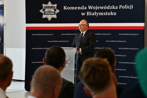uroczystość zakończenia zawodów, wręczanie pucharów, medali