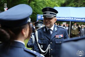 policjanci podczas uroczystości