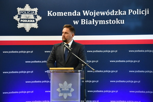 policjanci