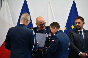 policjanci