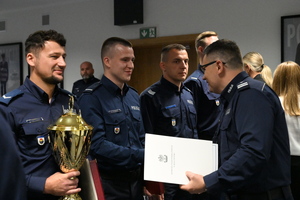 policjanci