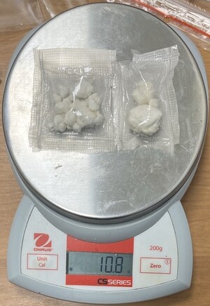 Zabezpieczona amfetamina na wadze