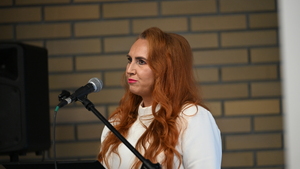 Ludzie podczas spotkania