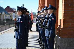 policjanci w kościele