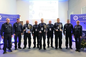 policjanci